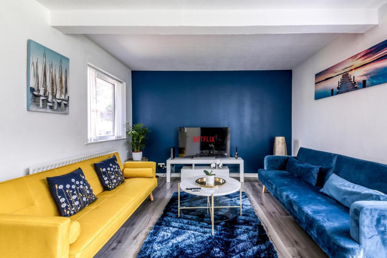 Contemporary 4 Bedroom Detached House With Parking And City Links Croydon Extérieur photo